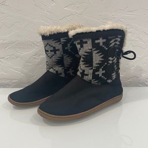 Pendleton cozy winter boots